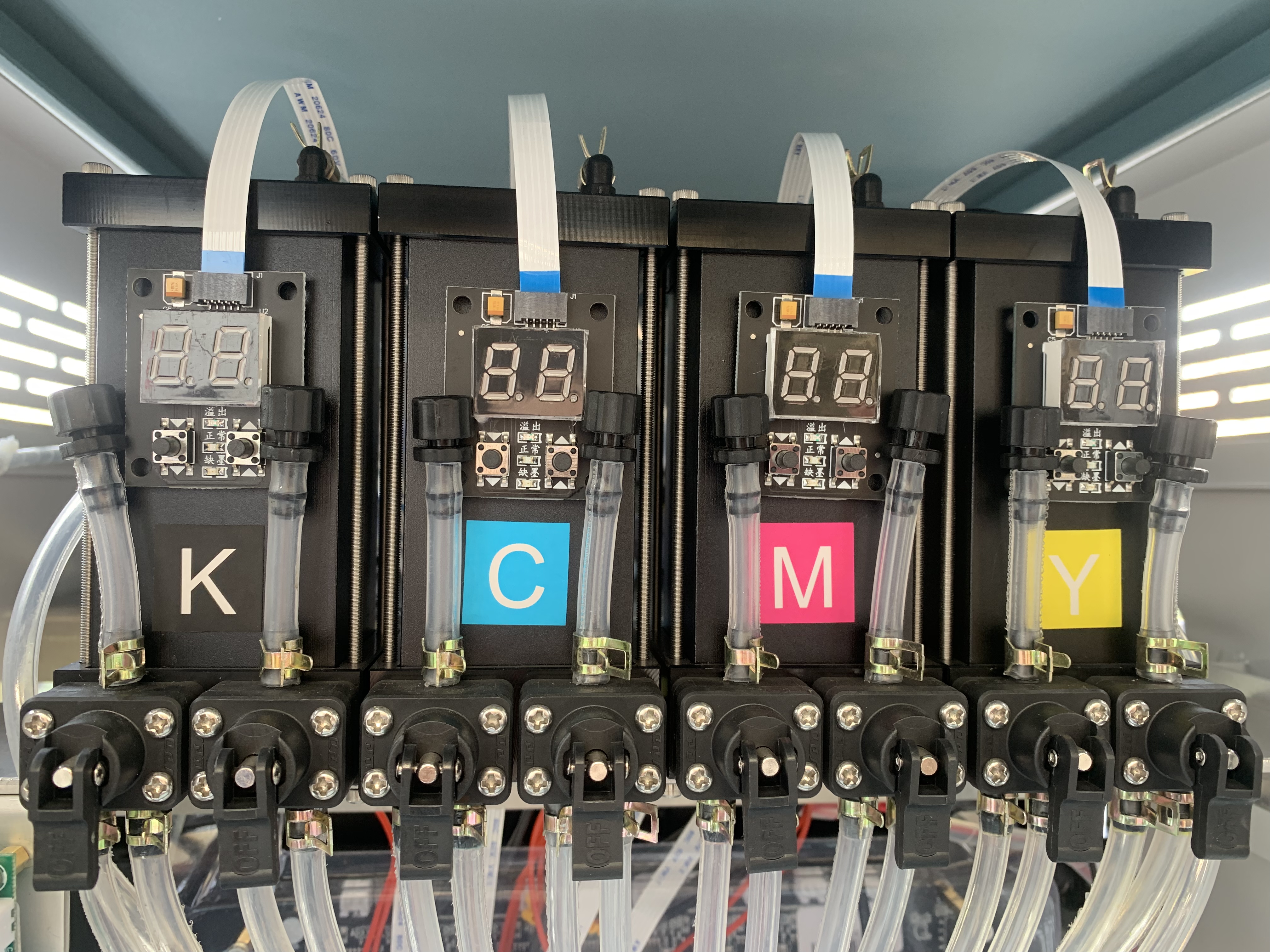 G3252+ Solvent Baskı Makinesi
